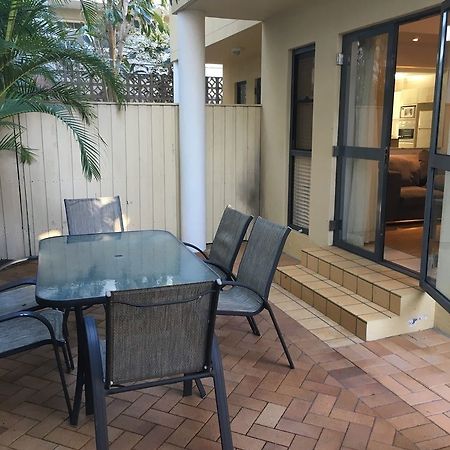 Manly Surfside Holiday Apartments Экстерьер фото