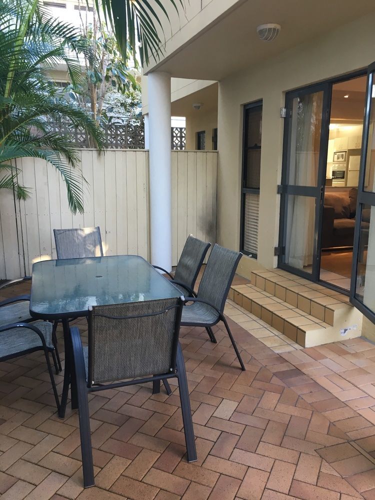 Manly Surfside Holiday Apartments Экстерьер фото